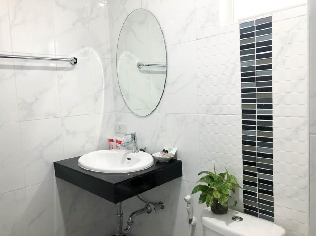 The Smart Hotel Hat Yai photo 2