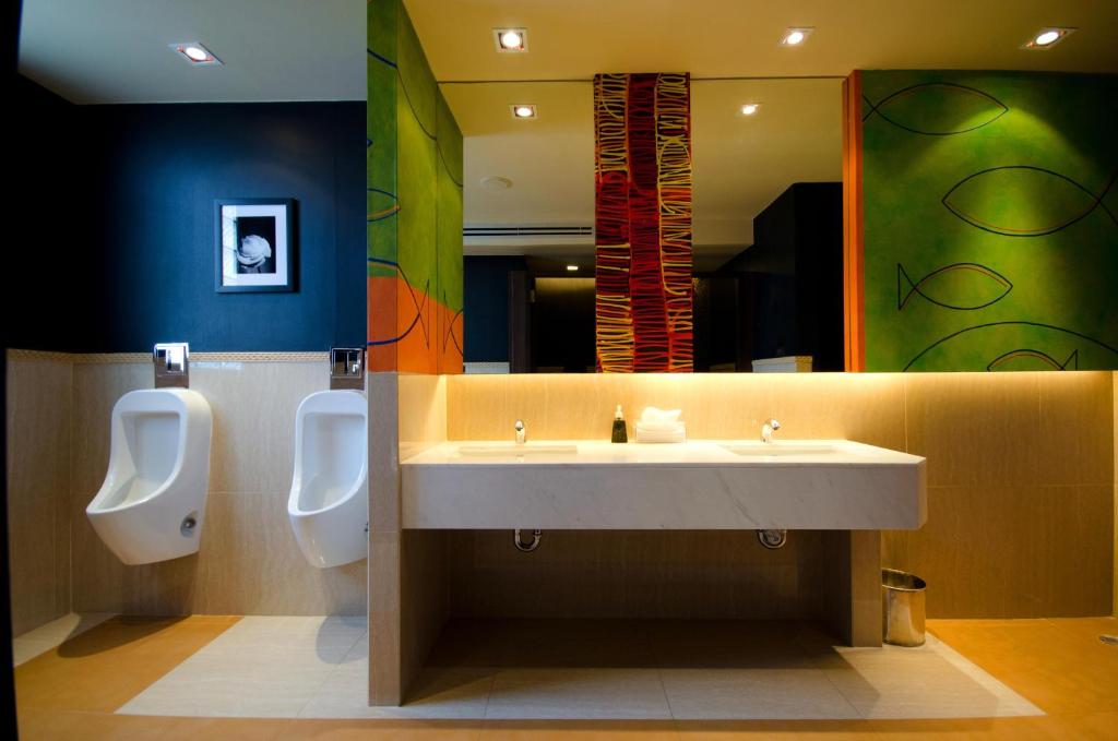 Tongtara Riverview Hotel photo 2