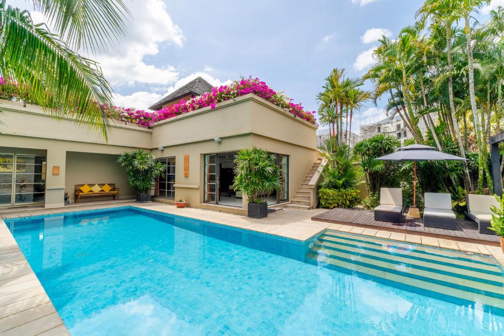 Exotic 3BR Villa Solandra with Tropical Pool and Private Rooftop Terrace in Bangtao — photo 1