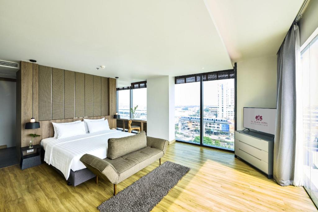 TK Palace Hotel & Convention Bangkok photo 2