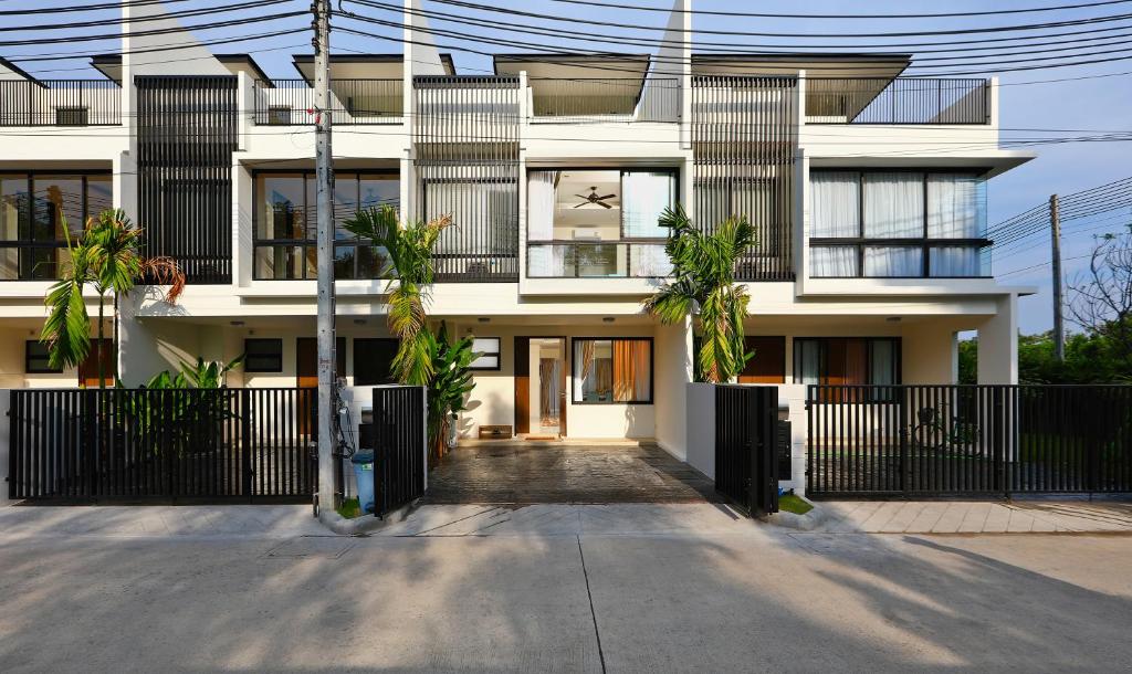 3bdr Townhouse Laguna Park Bangtao Beach by CapitalPro — photo 1