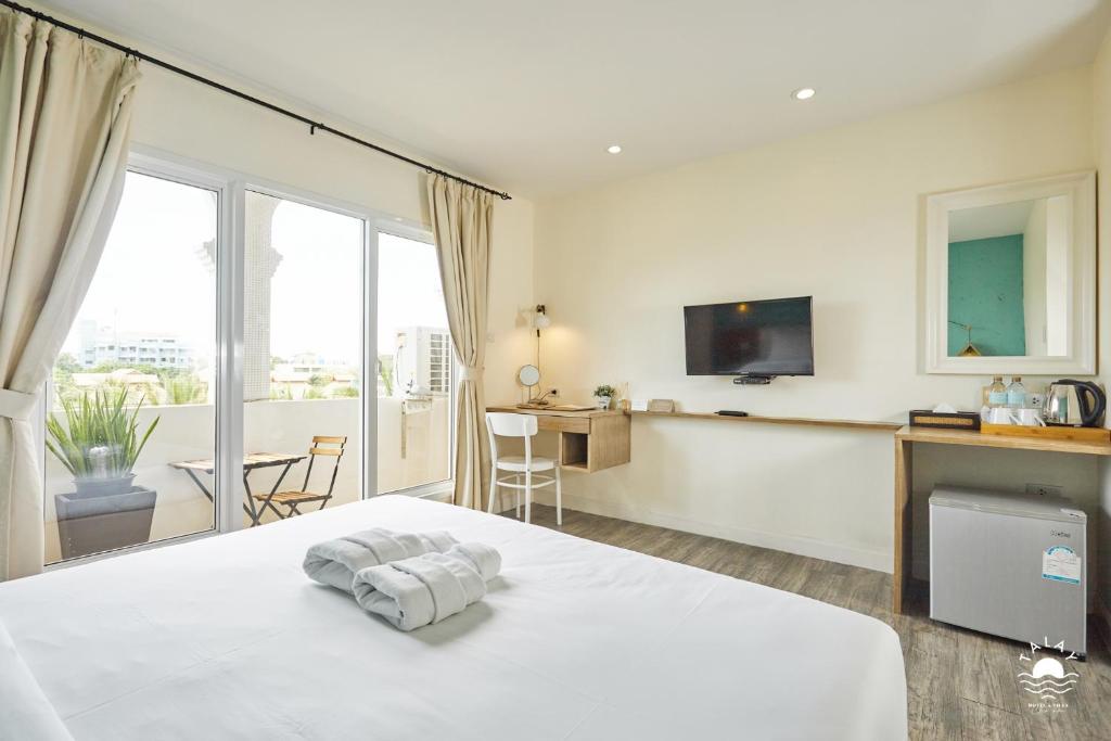 Talay Hotel and Villa Cha-am photo 2