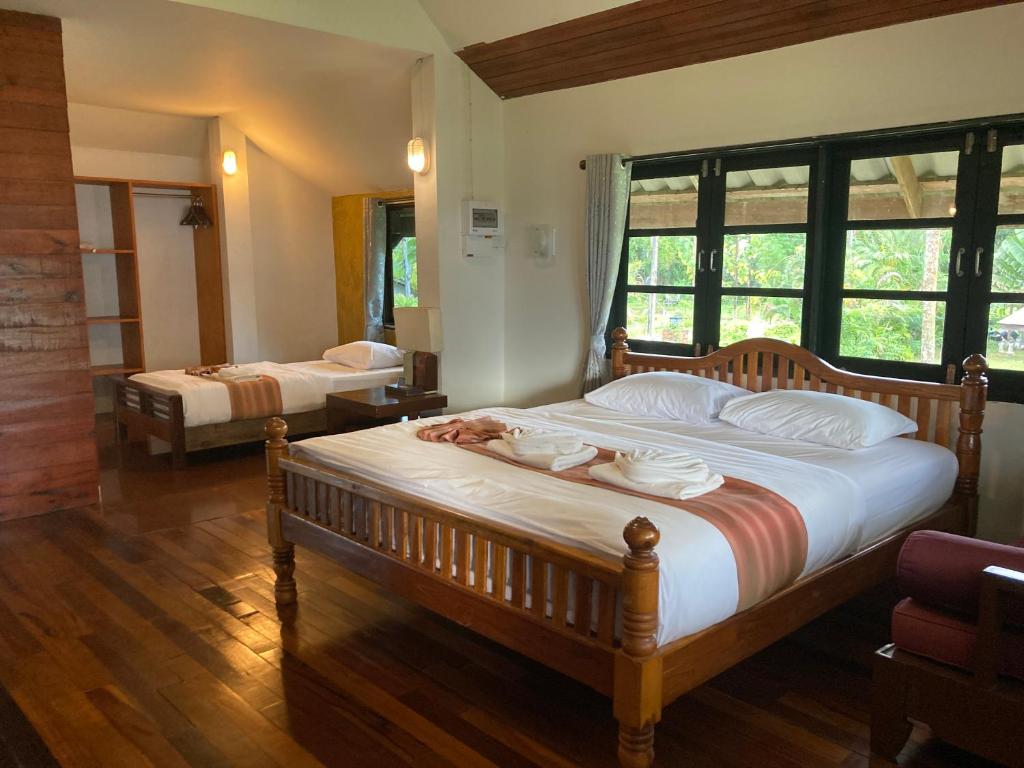 The Chevalley Beach Resort photo 2