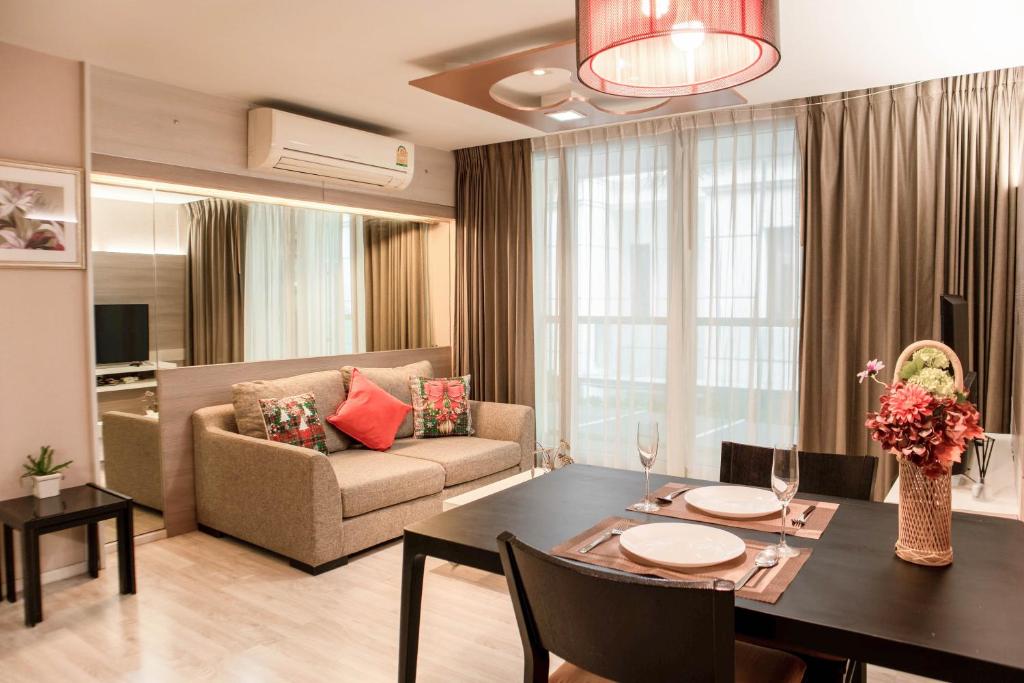 Shine Sukhumvit 33 Aparthotel Phrompong photo 2