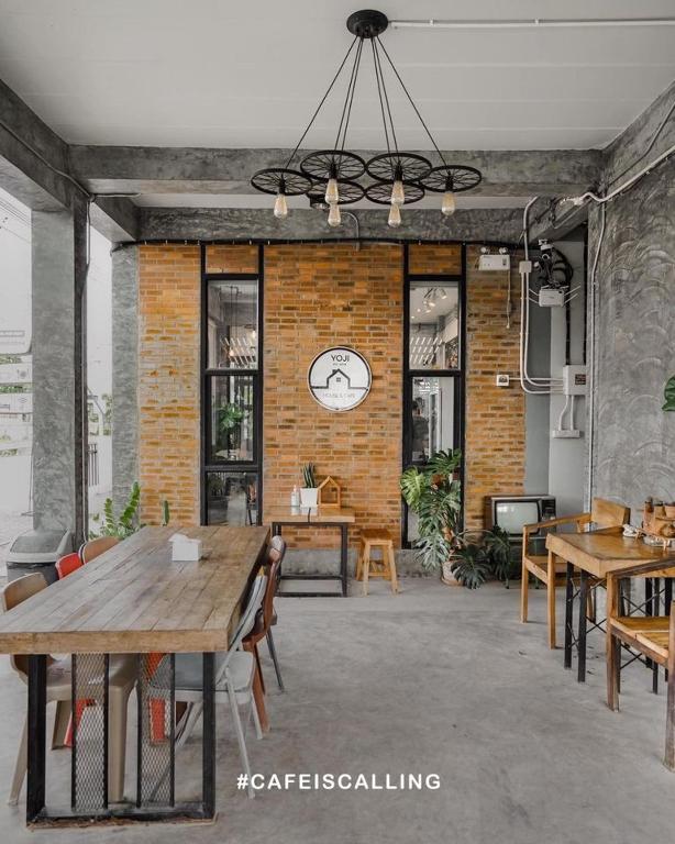 YOJI House and Cafe photo 2