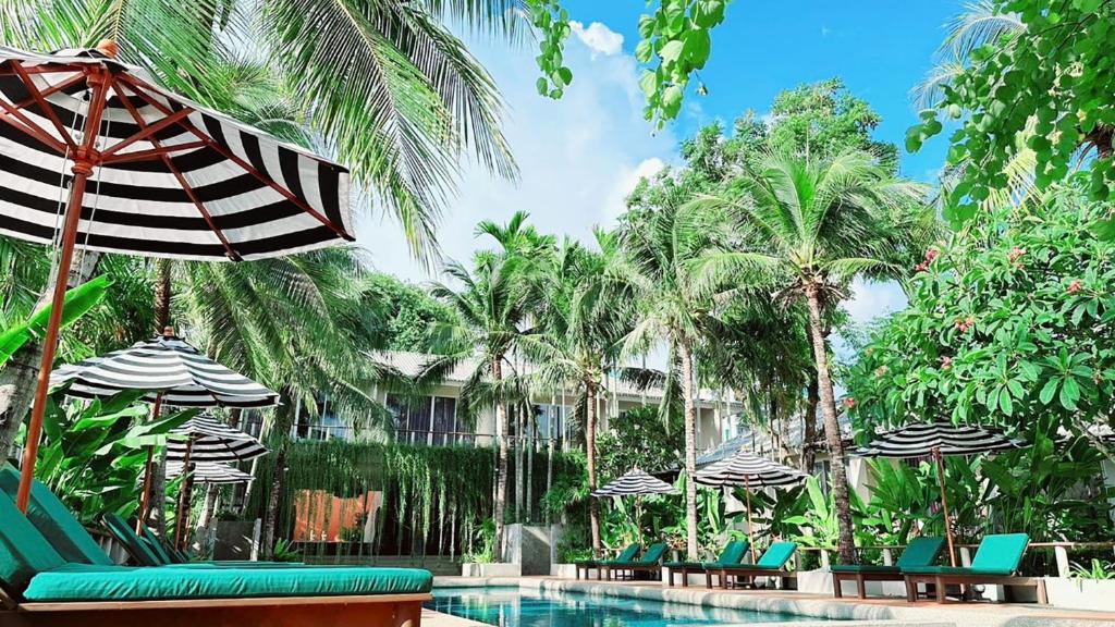 Signature Phuket Resort photo 3