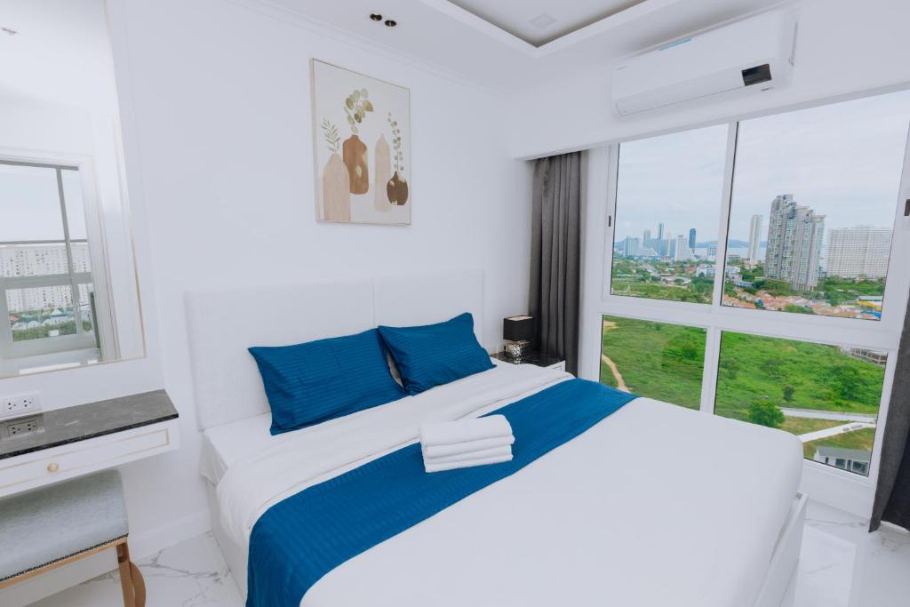 The Empire Tower Pattaya by K2 photo 2