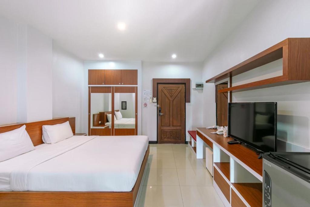 River Hotel Pattani photo 2