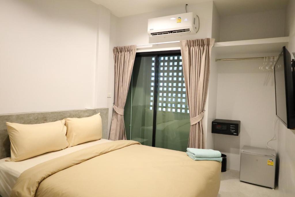 Y House Patong photo 2