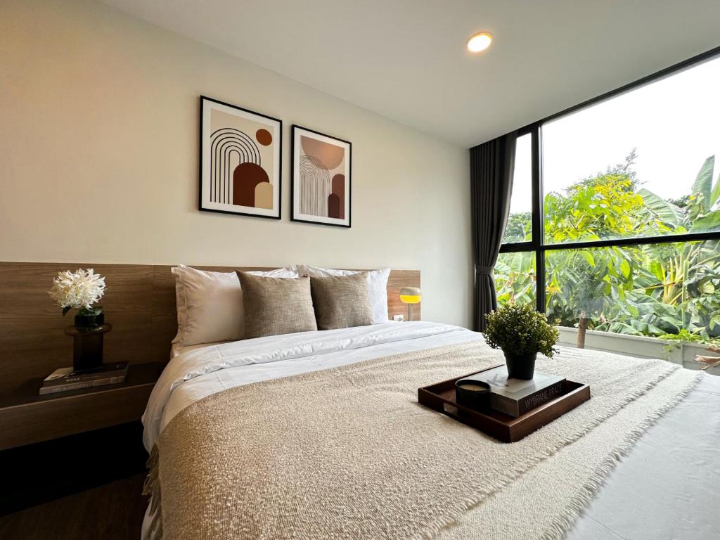 Serene Tropical 1BR - Ultra Fast Wifi - Sathorn photo 2