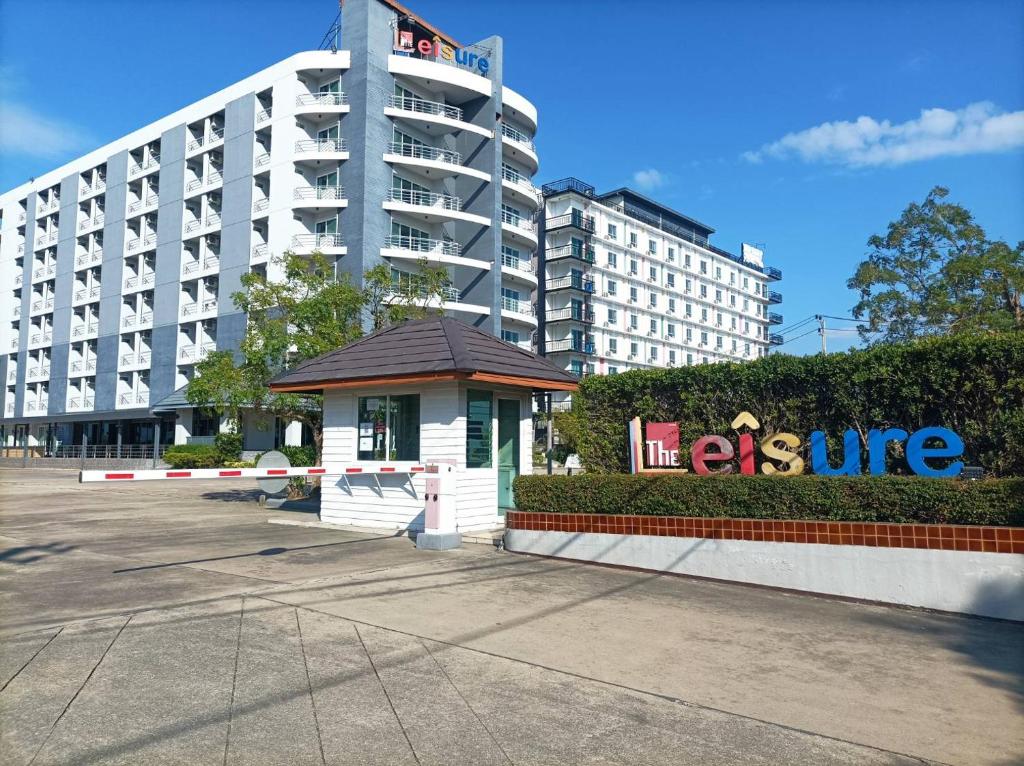 The Leisure Hotel — photo 1