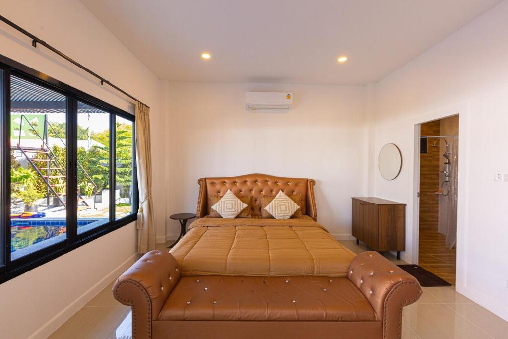 The Hideaway Large Private Villa 5BR in Hua-Hin photo 2