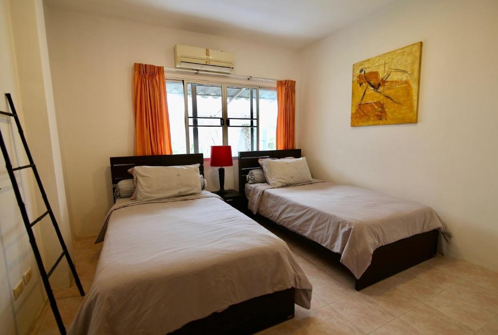 3 bedrooms Semi-Detached with Pool near Kamala Beach photo 2