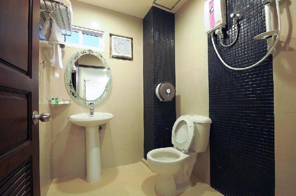 Royal Express Inn photo 3
