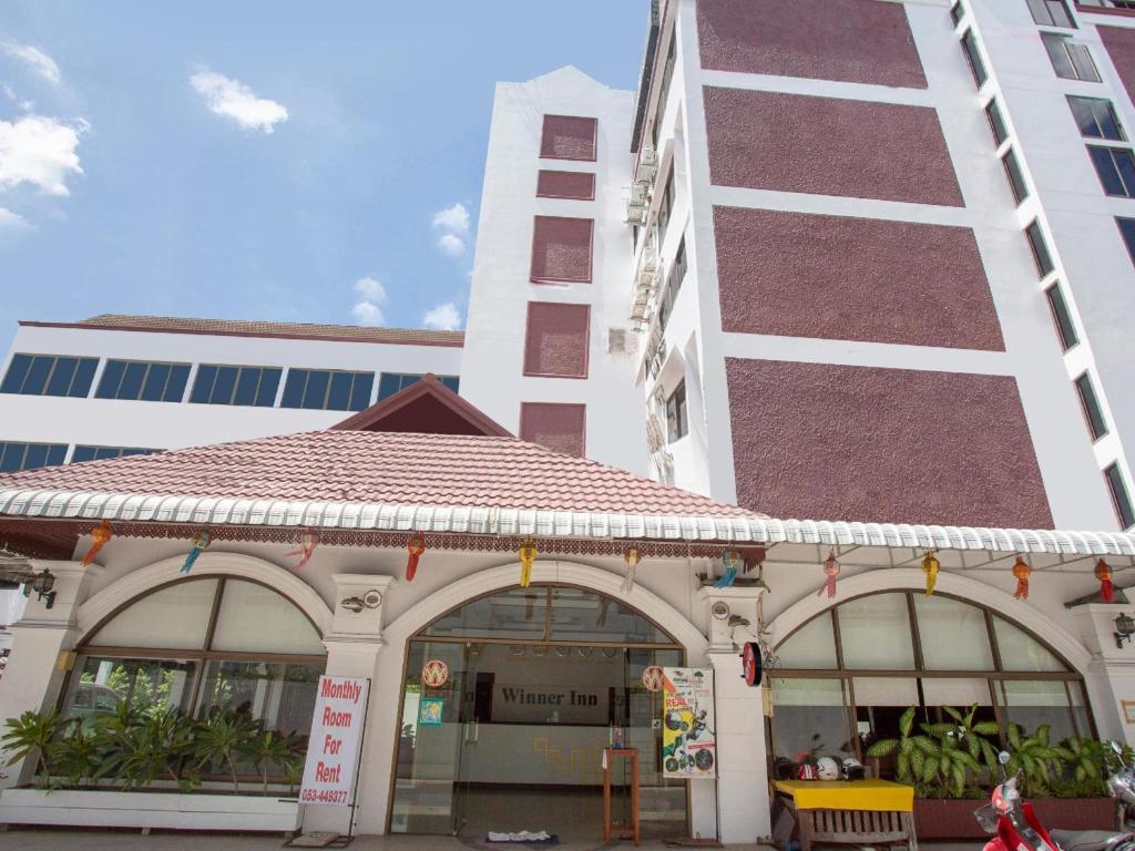 Super OYO 1096 Winner Inn Hotel — photo 1
