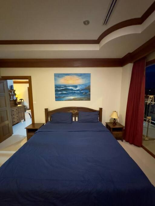 Serenity Shores - 2 King Bed - Beachfront Penthouse photo 2