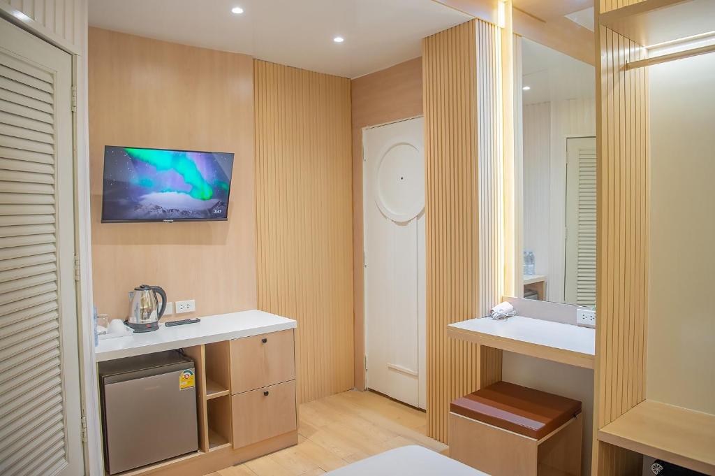Thrive Hotel photo 3
