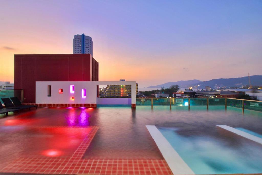 SLEEP WITH ME HOTEL design hotel @ patong (SHA Plus+) photo 2