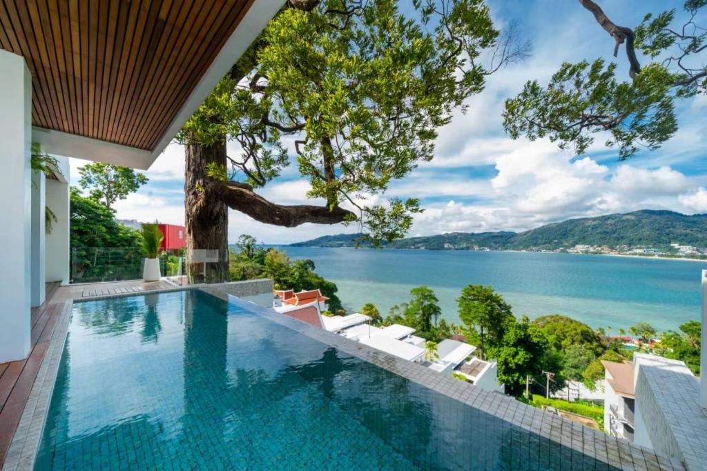 Patong Winhouse Sea View Villa photo 3