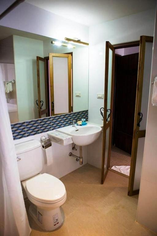 Hotel Toscana Trat photo 3