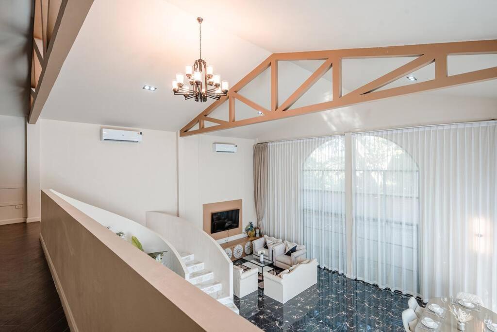 Serene Suite 3BR Pool Villa Chiang Mai — photo 1