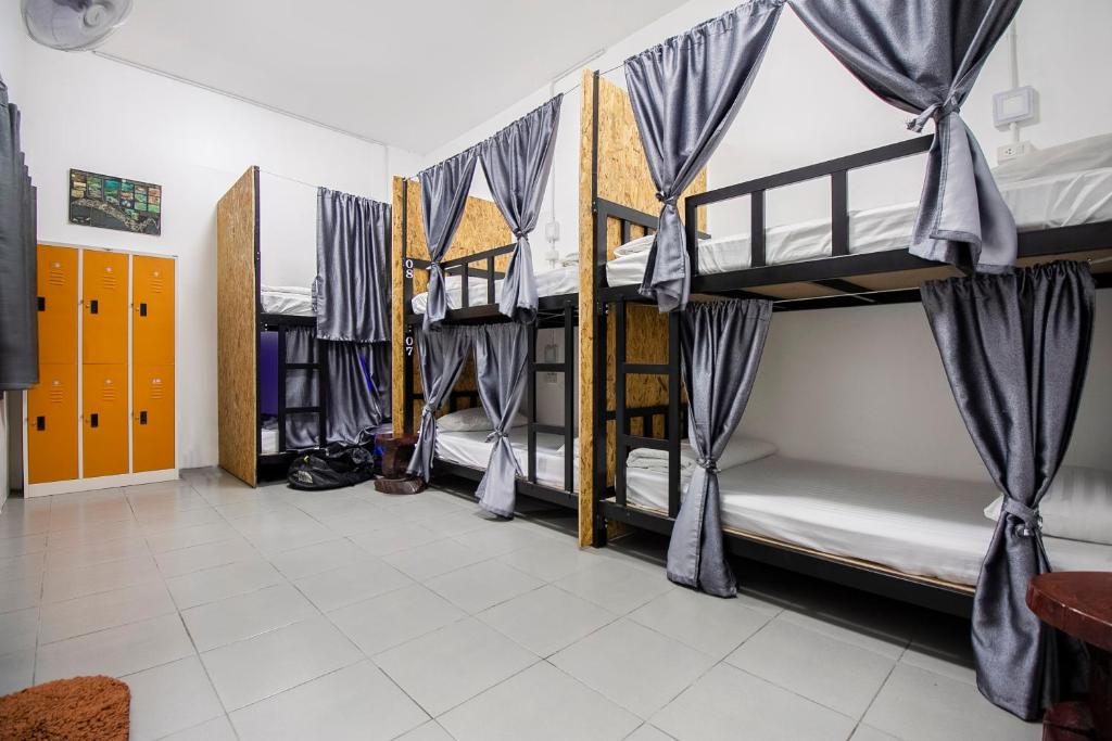 T & T Hostel Kanchanaburi photo 2
