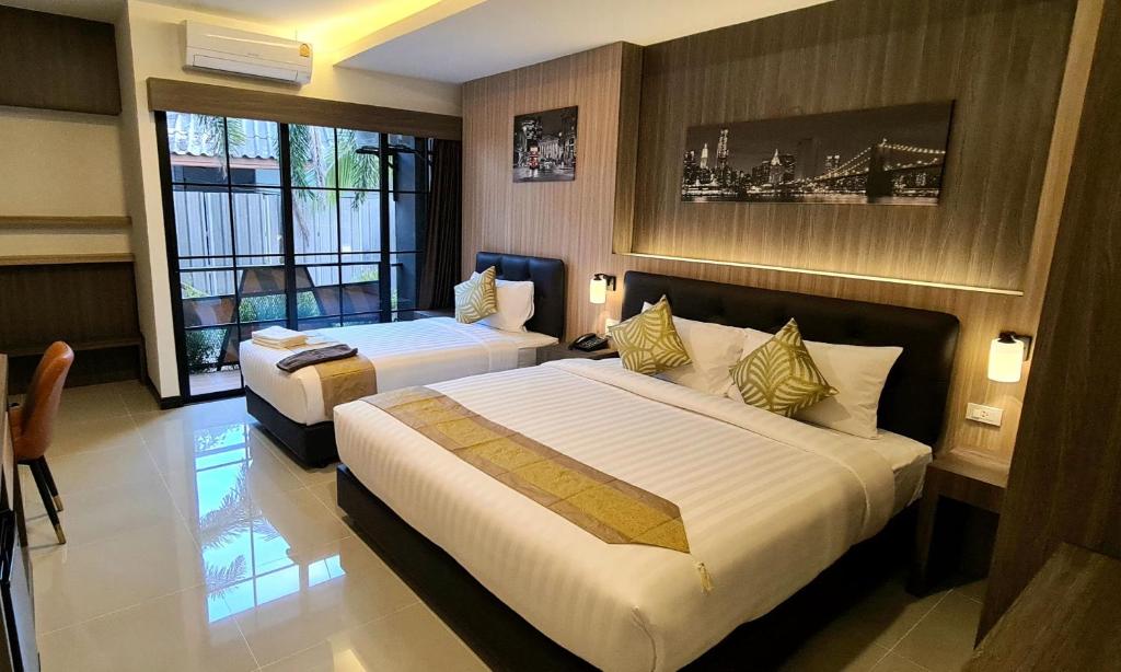 The Room Boutique Hotel photo 2