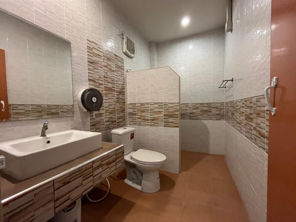 The Palm Resort Kampeang Saen photo 3