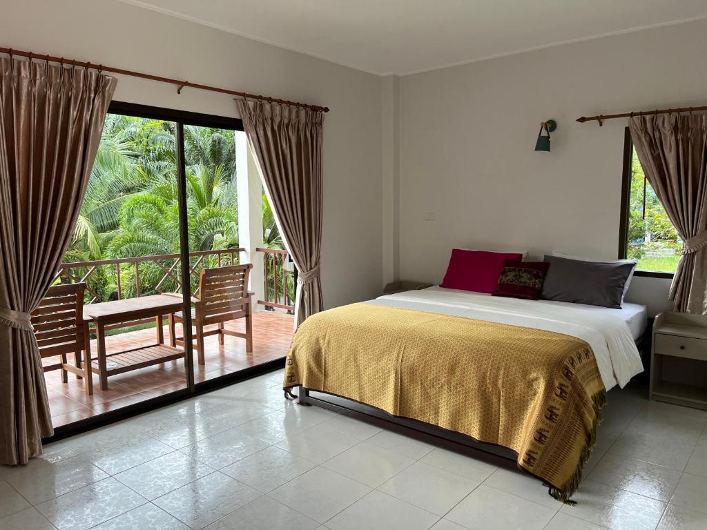 Sawasdee Home Stay Resort & Pool photo 2