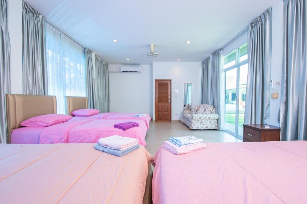 Space Pool Villa photo 2