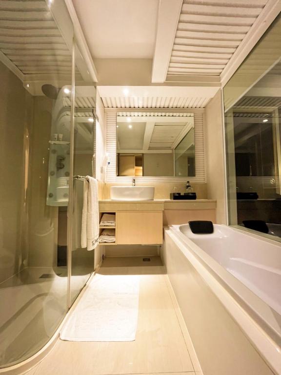 The Bazaar Hotel Bangkok - MRT Lat Phrao Ratchadapisek photo 3