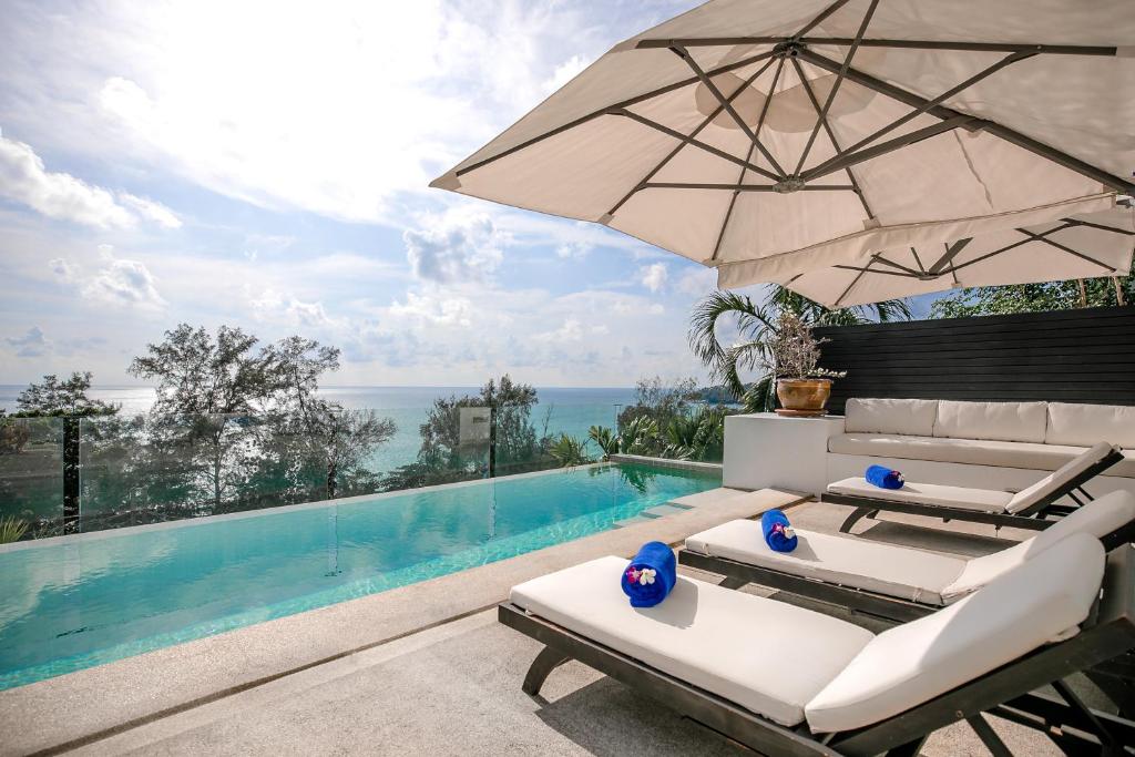 Surin Heights Villa photo 3