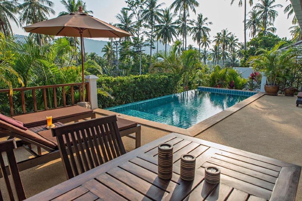 Tropical Season Villa Resort photo 3