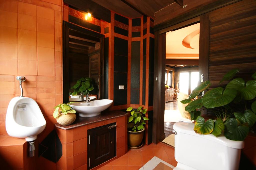 Sea Breeze Resort - SHA Plus photo 2