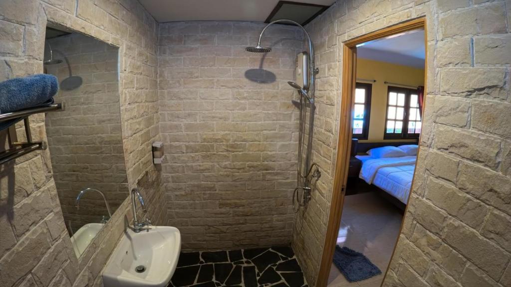 Sapparot Bar & Bungalows photo 3