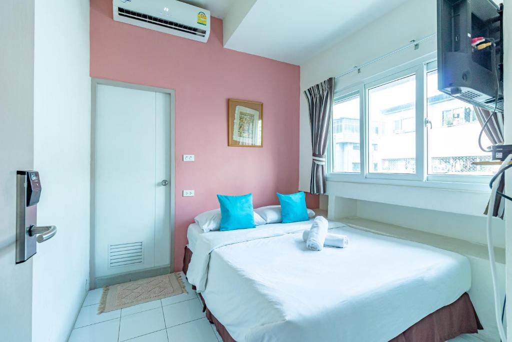 Sleep Dee Hostel photo 3
