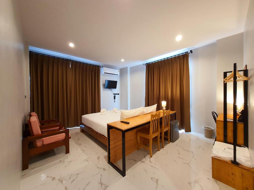 SUhotel Suratthani photo 2