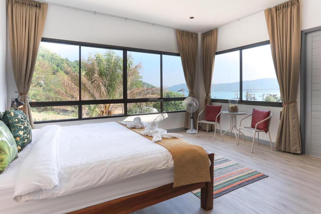 Sirinary Villa Phuket photo 2