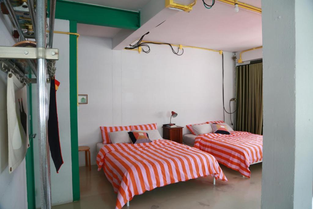 The Urbanists BKK Best for groups & long stay near Medpark Hospital photo 2