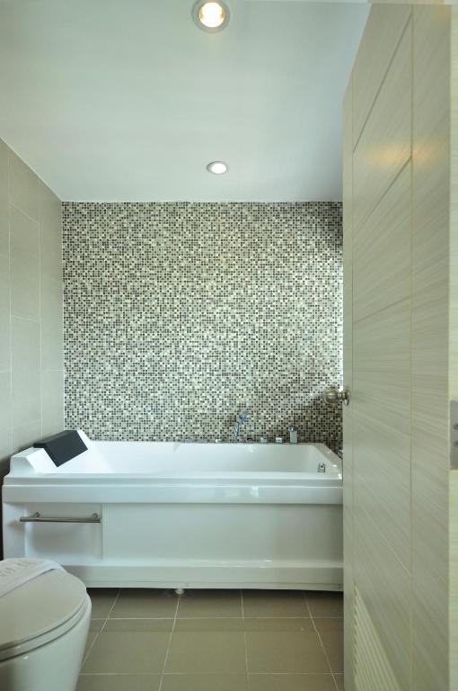 The AIM Patong Hotel photo 3