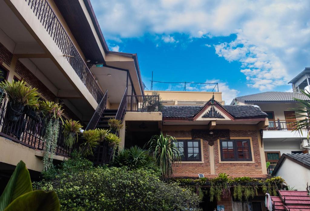 S.K. House 1 photo 2