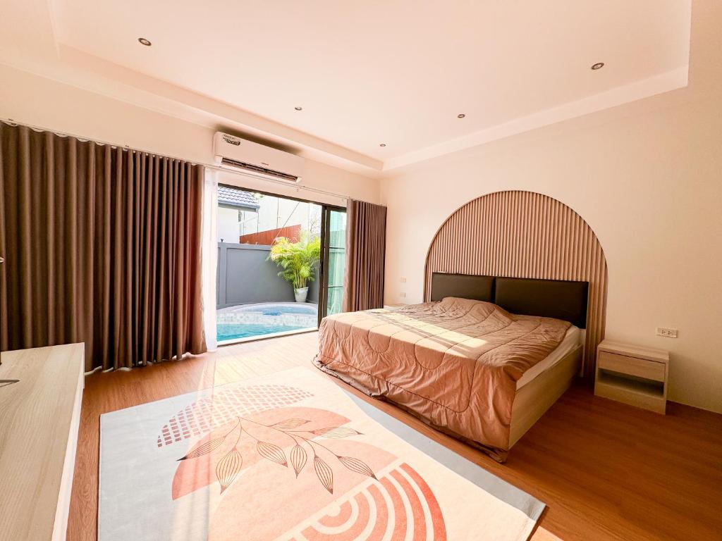 Stylish 3BR Greek Villa AT Jomtien Beach photo 2