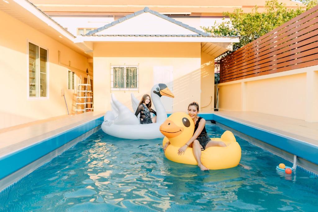 Sealife5 Beach Pool Villa photo 2