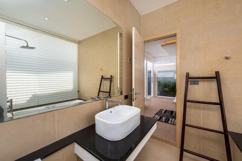 The Sense Villa Phuket photo 3