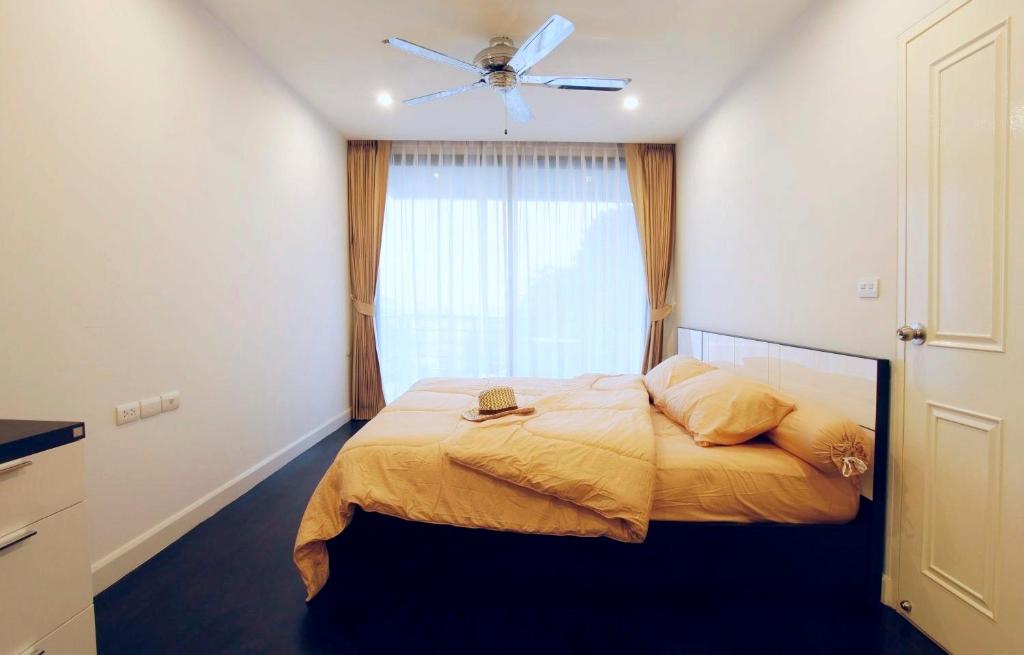Sea view apartment at The Unity by Lofty photo 2