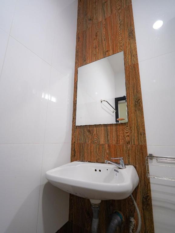 RoomQuest Chonburi Phanat Nikhom photo 3