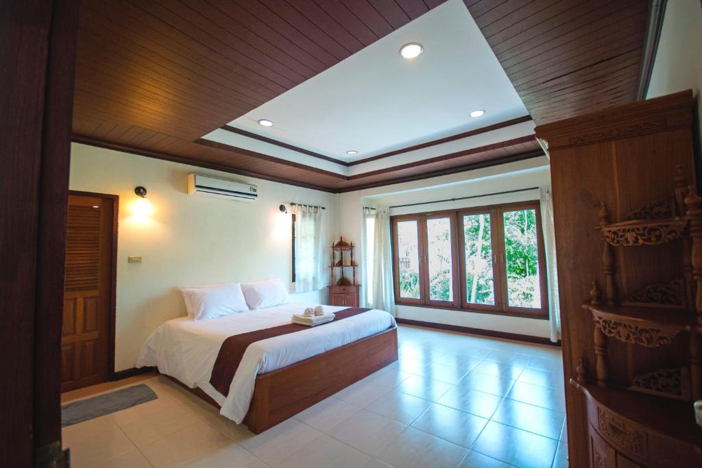 Tak Andaman Resort & Hotel photo 2