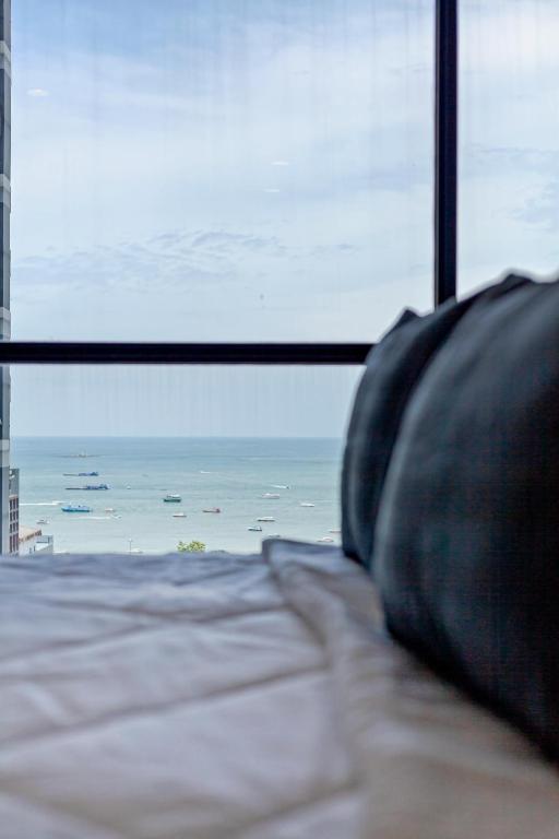 The Sea Base Central Pattaya 20th high floor — photo 1