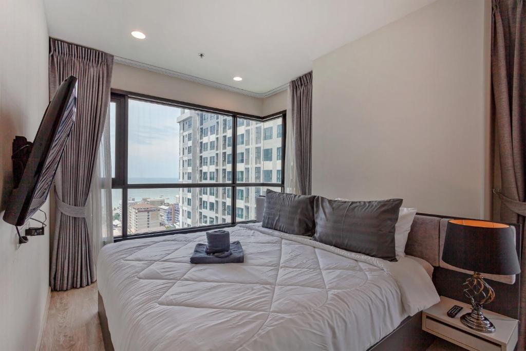 The Sea Base Central Pattaya 20th high floor photo 2