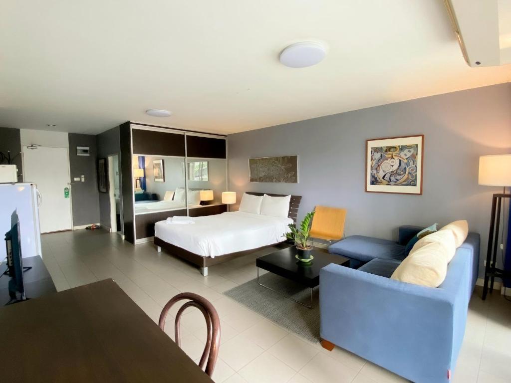 The Studio at Sathorn Terrace photo 3